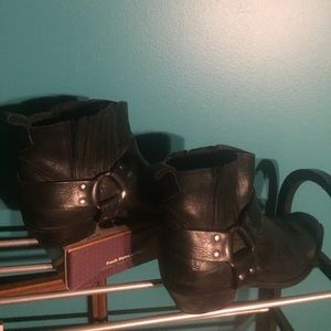 Vintage Aldo biker ankle boots